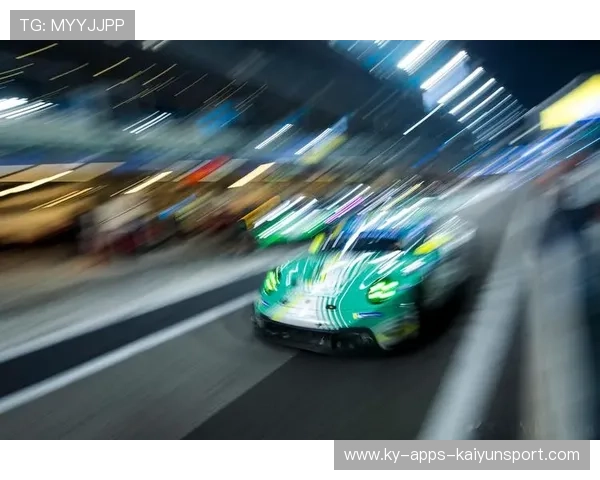 雨幕之中的极速对决:激情澎湃的赛车争夺赛 雨幕之中的极速对决:激情澎湃的赛车争夺赛